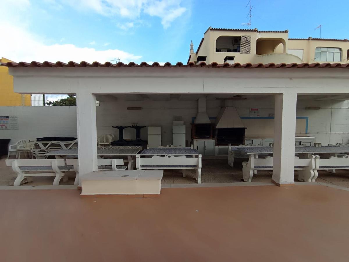 Love Shack Flat In Quarteira Center Exterior foto
